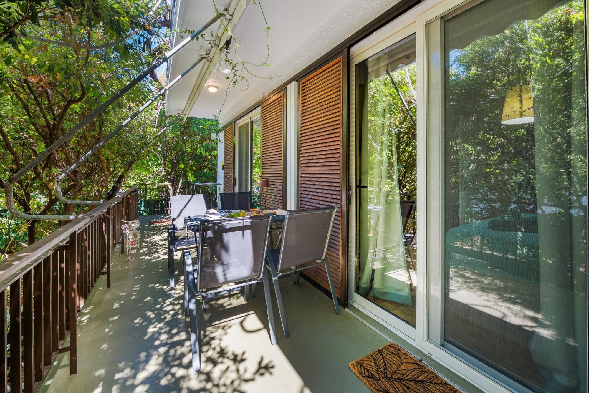 Magnificent Bnb Athens Voula ภายนอก รูปภาพ